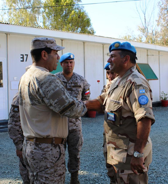 Visita del Comandante de Operaciones Terrestre del Ejército Chileno