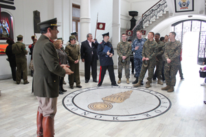 visita auxiliares de agregados militares