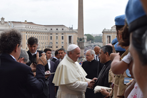Histórica visita de cascos azules argentinos al vaticano