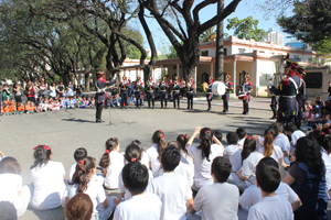 visita en el Regimiento de Granaderos
