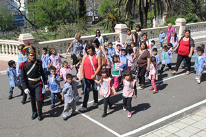 visita en el Regimiento de Granaderos