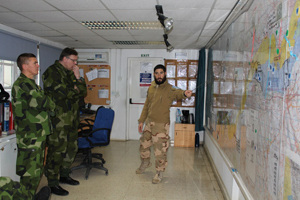 Visita de la Comitiva del Centro Internacional de las Fuerzas Armadas Suecas