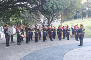 Granaderos realizó un homenaje a los héroes de Malvinas.