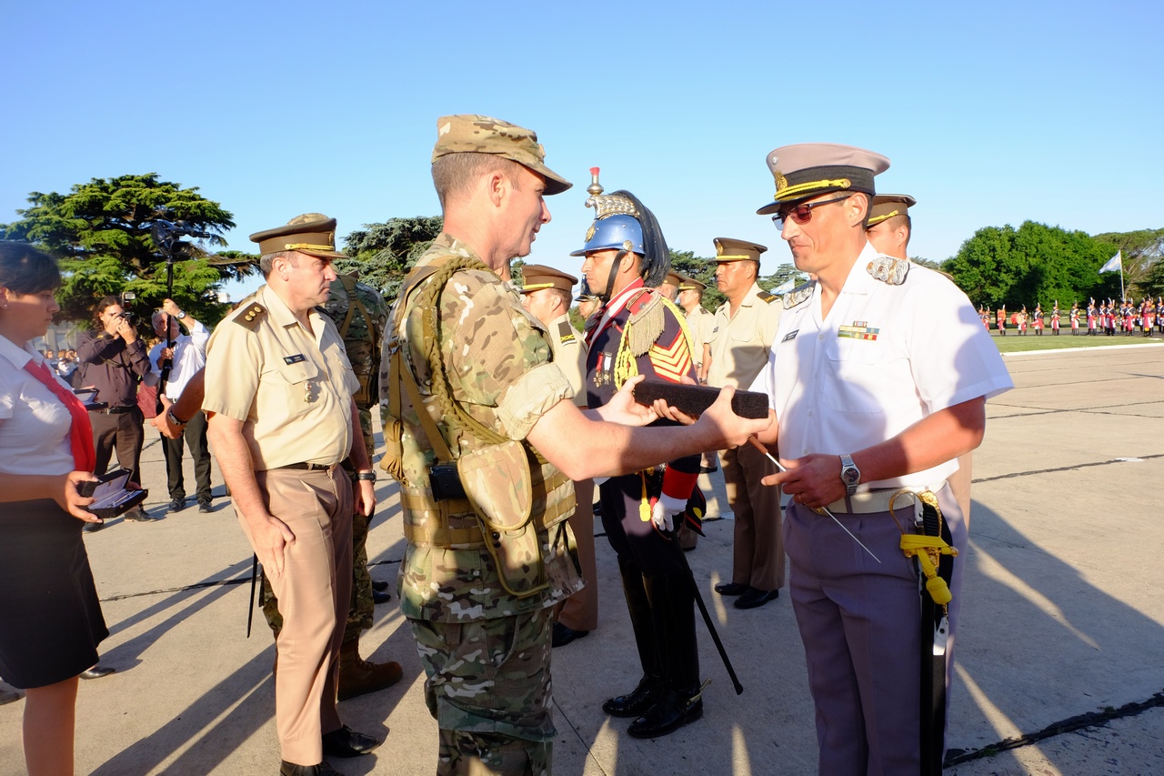 DIA SERVICIO BANDAS